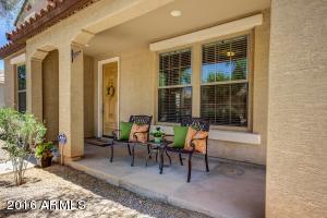 1665 S Penrose Dr, Gilbert, AZ 85295 photo 2
