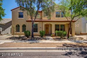1665 S Penrose Dr, Gilbert, AZ 85295 photo 1