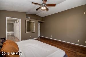 4123 E Becker Ln, Phoenix, AZ 85028 photo 15