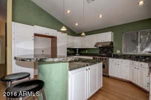 4123 E Becker Ln, Phoenix, AZ 85028 photo 7