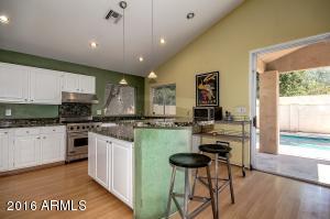 4123 E Becker Ln, Phoenix, AZ 85028 photo 6