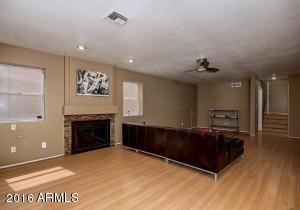 4123 E Becker Ln, Phoenix, AZ 85028 photo 9
