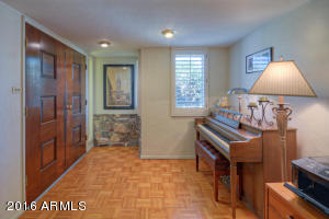 907 W Augusta Ave, Phoenix, AZ 85021 photo 4