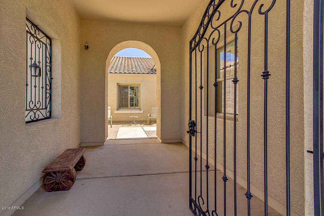 3023 E Warbler Rd, Gilbert, AZ 85297 photo 4