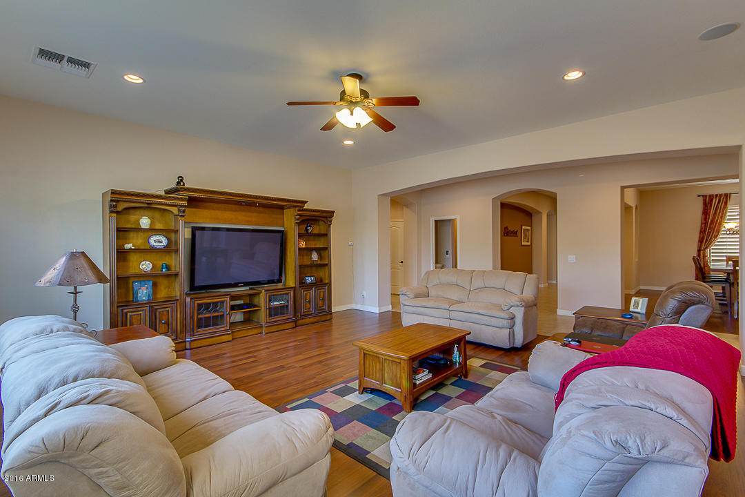 3023 E Warbler Rd, Gilbert, AZ 85297 photo 14