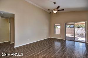 490 W Smoke Tree Rd, Gilbert, AZ 85233 photo 8