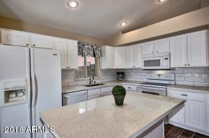 490 W Smoke Tree Rd, Gilbert, AZ 85233 photo 13
