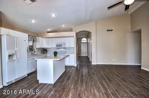 490 W Smoke Tree Rd, Gilbert, AZ 85233 photo 11