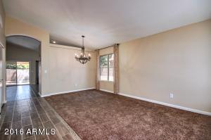 490 W Smoke Tree Rd, Gilbert, AZ 85233 photo 4