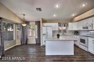 490 W Smoke Tree Rd, Gilbert, AZ 85233 photo 12