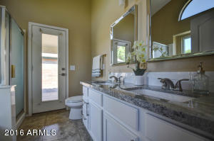 540 E Kyle Ct, Gilbert, AZ 85296 photo 32