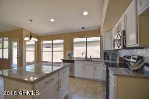 540 E Kyle Ct, Gilbert, AZ 85296 photo 11