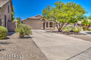 540 E Kyle Ct, Gilbert, AZ 85296 photo 4