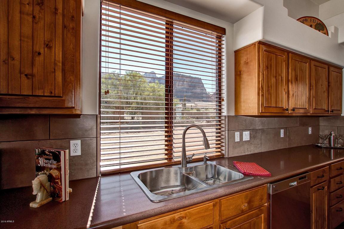 5689 E Bell St, Apache Junction, AZ 85119 photo 9
