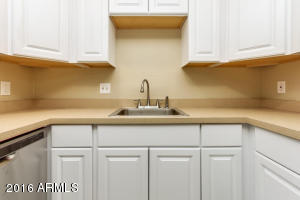 948 E 7th Dr, Mesa, AZ 85204 photo 2