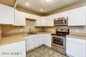 948 E 7th Dr, Mesa, AZ 85204 photo 1