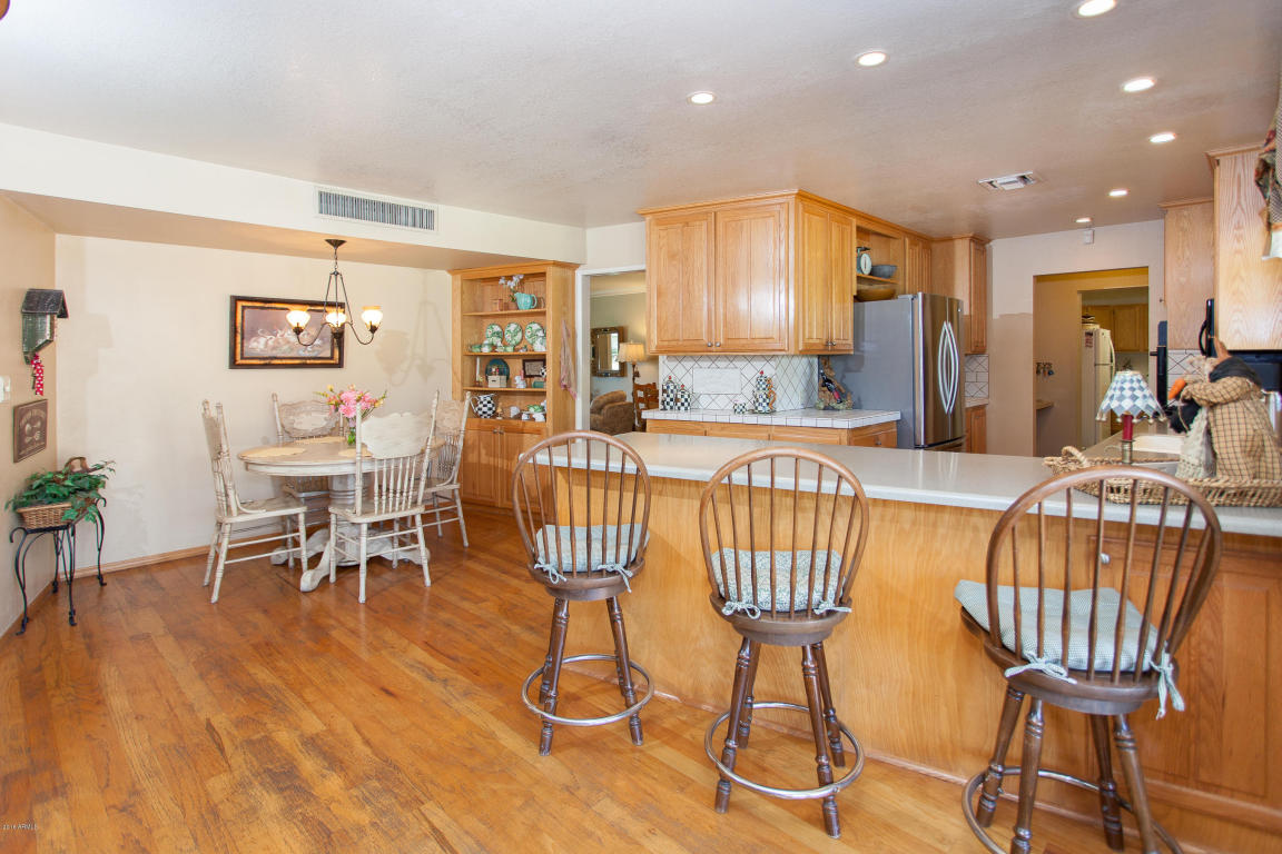 910 W Wagon Wheel Dr, Phoenix, AZ 85021 photo 4