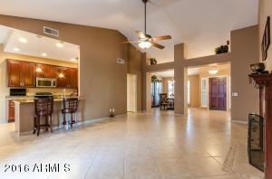 3835 E Goldfinch Gate Ln, Phoenix, AZ 85044 photo 8
