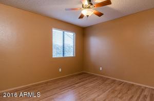 3835 E Goldfinch Gate Ln, Phoenix, AZ 85044 photo 18