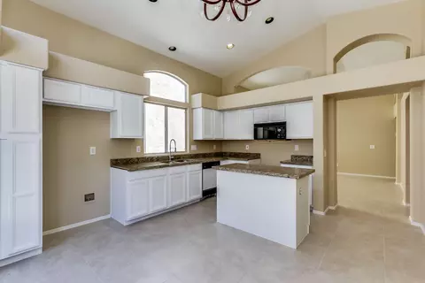 3418 E Renee Dr, Phoenix, AZ 85050 photo 2