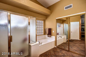 949 E Gail Dr, Gilbert, AZ 85296 photo 38
