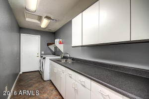 949 E Gail Dr, Gilbert, AZ 85296 photo 9