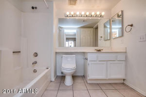 40 E Betty Elyse Ln, Phoenix, AZ 85022 photo 15