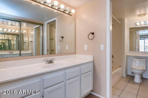40 E Betty Elyse Ln, Phoenix, AZ 85022 photo 16