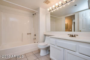 40 E Betty Elyse Ln, Phoenix, AZ 85022 photo 17