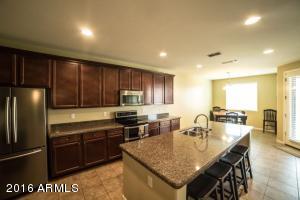1444 E Kingbird Dr, Gilbert, AZ 85297 photo 8