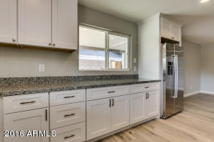 7555 N 16th Dr, Phoenix, AZ 85021 photo 10