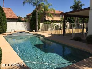 2250 E Huron Ct, Gilbert, AZ 85234 photo 3