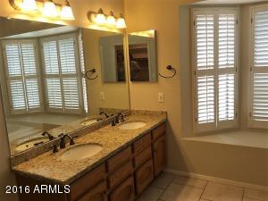 2250 E Huron Ct, Gilbert, AZ 85234 photo 11
