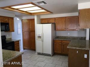 2250 E Huron Ct, Gilbert, AZ 85234 photo 5