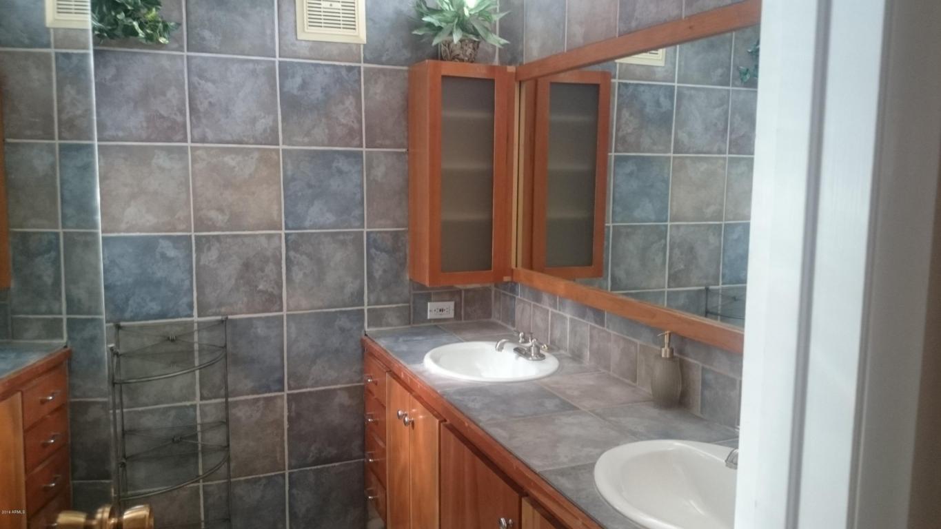 2504 E Osborn Rd, Phoenix, AZ 85016 photo 18