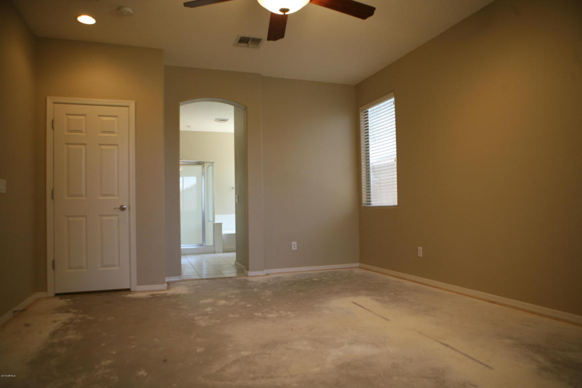 6296 S Sky Ln, Gilbert, AZ 85298 photo 8