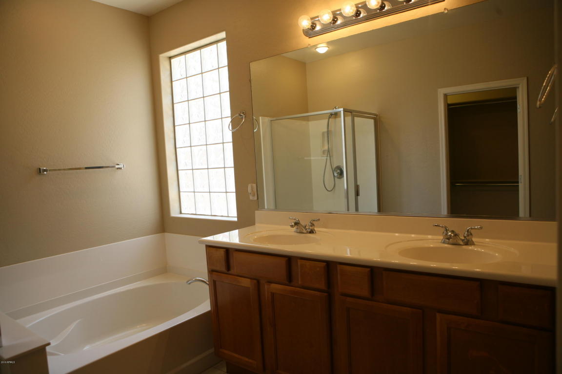 6296 S Sky Ln, Gilbert, AZ 85298 photo 10
