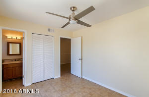 2140 E Violet Dr, Phoenix, AZ 85040 photo 17