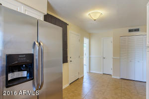 2140 E Violet Dr, Phoenix, AZ 85040 photo 15