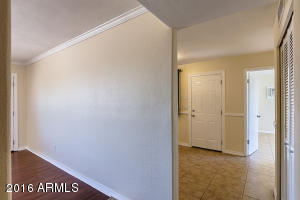 2140 E Violet Dr, Phoenix, AZ 85040 photo 7