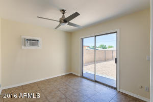 2140 E Violet Dr, Phoenix, AZ 85040 photo 16