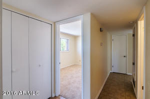 2140 E Violet Dr, Phoenix, AZ 85040 photo 22