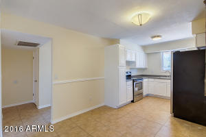 2140 E Violet Dr, Phoenix, AZ 85040 photo 9