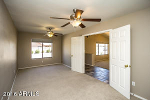 441 E Palomino Dr, Gilbert, AZ 85296 photo 3