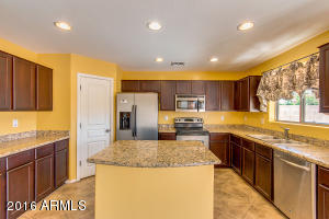 4067 E Maplewood St, Gilbert, AZ 85297 photo 8