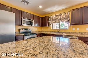 4067 E Maplewood St, Gilbert, AZ 85297 photo 11