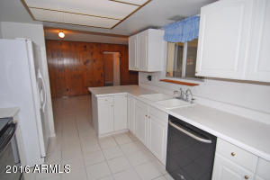 622 E Manhatton Dr, Tempe, AZ 85282 photo 2
