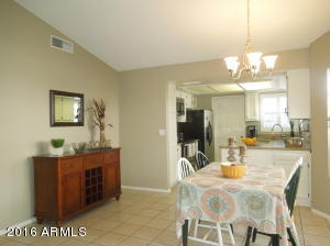 3871 Everett Dr, Phoenix, AZ 85032 photo 4