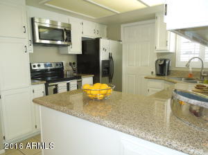3871 Everett Dr, Phoenix, AZ 85032 photo 2