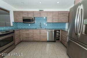 4041 E Camelback Rd #6, Phoenix, AZ 85018 photo 2